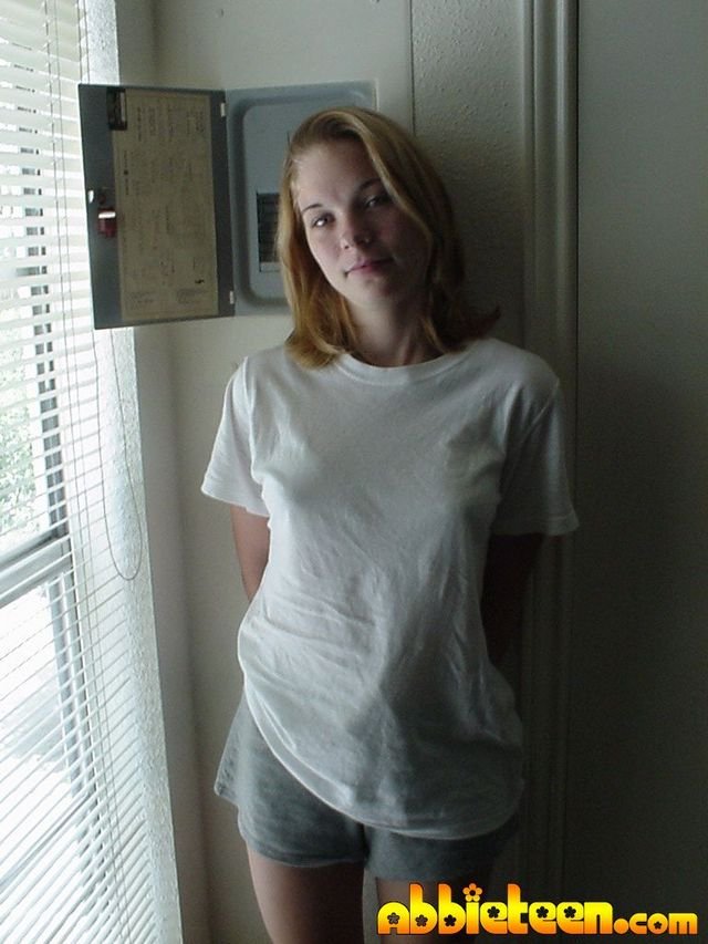 Visiting Naked Teen Abbie In Her Apartment