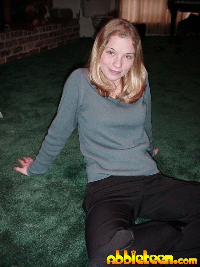 Abbie Posing Nude After School