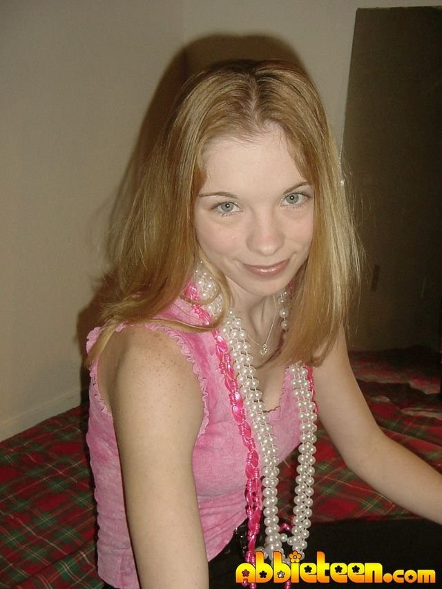 Mardi Gras Teen Girl Abbie Blowjob