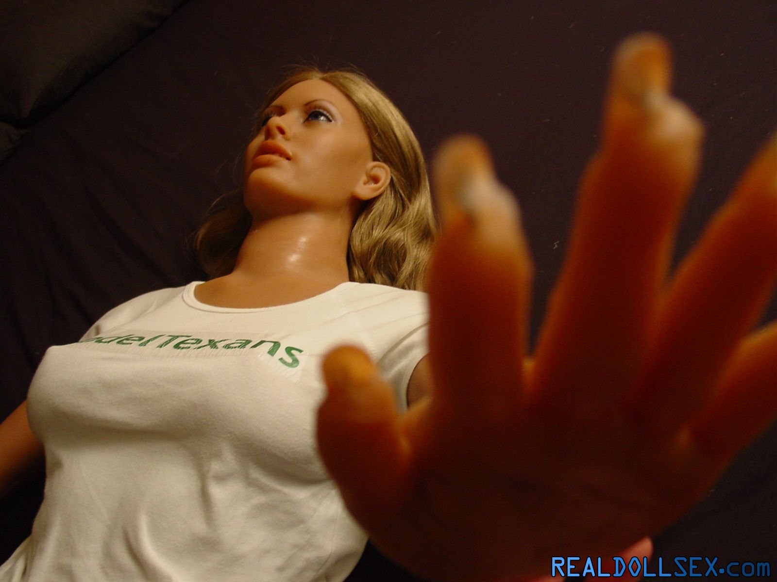 RealDoll Stefanie Gets A Full Body Exam