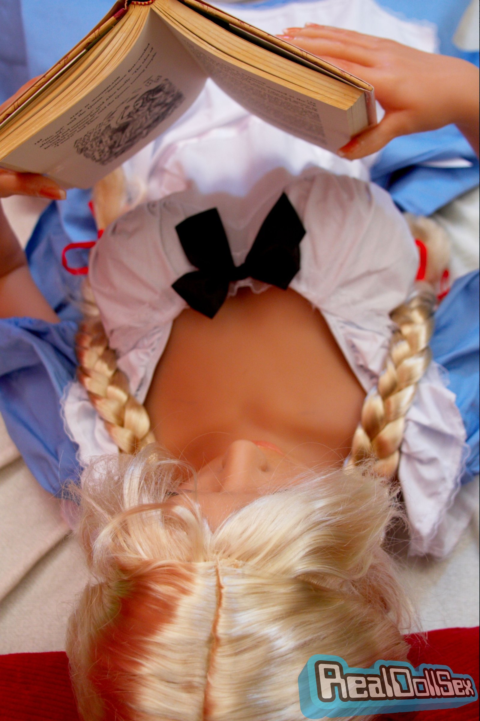 Tila In Wonderland Gets Fucked Up!